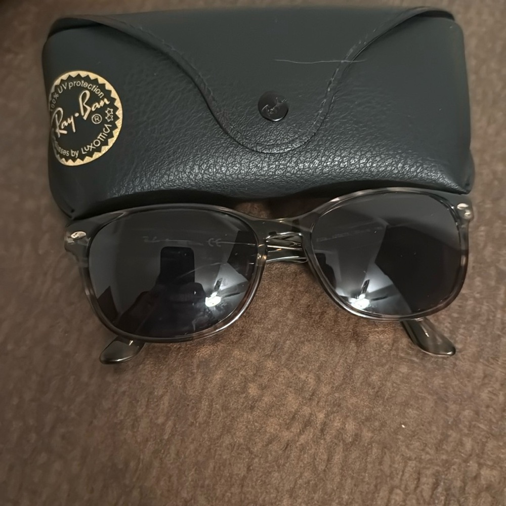 Sun glasses